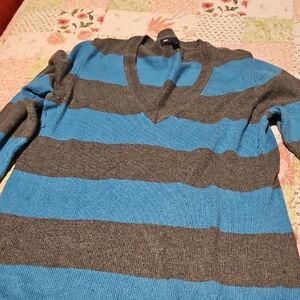 Womens V-Neck Striped Sweater - Blue & Gray
